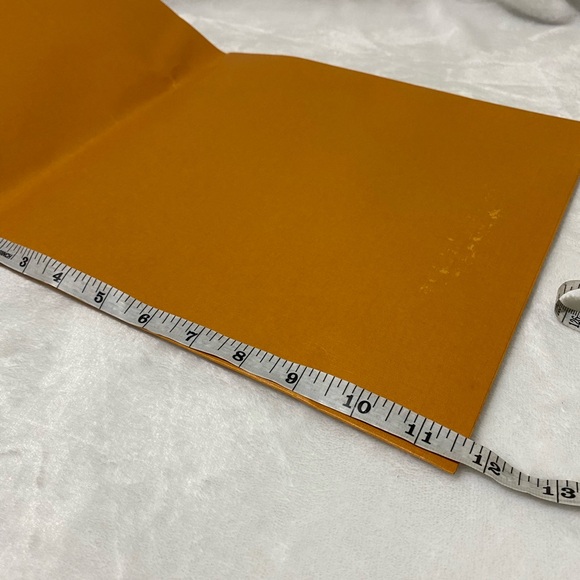 Louis Vuitton Envelope - Picture 7 of 9